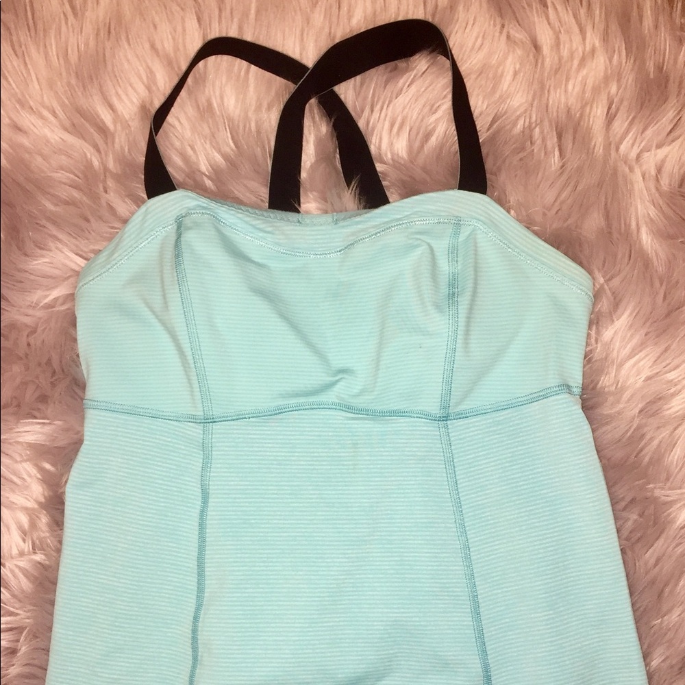 Lululemon top
